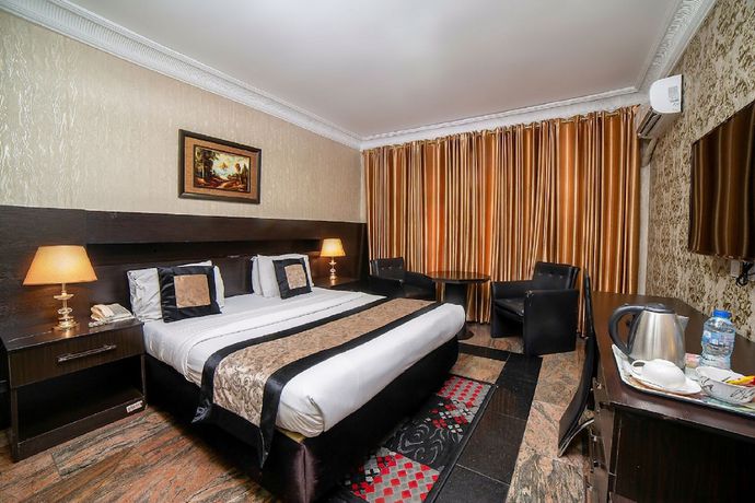 Imagen de la habitación del Hotel Landmark, Rumukalagbo. Foto 11