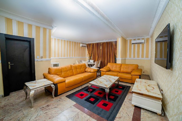 Imagen de la habitación del Hotel Landmark, Rumukalagbo. Foto 14