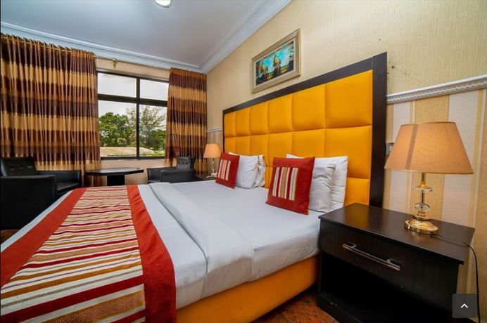 Imagen de la habitación del Hotel Landmark, Rumukalagbo. Foto 19