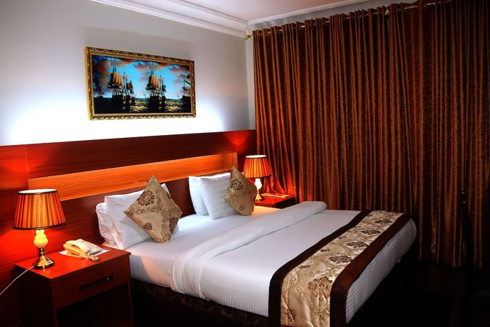 Imagen de la habitación del Hotel Landmark, Rumukalagbo. Foto 9