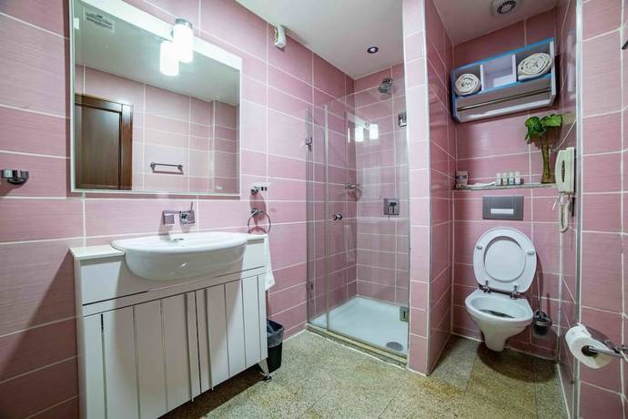 Imagen de la habitación del Hotel Landmark, Rumukalagbo. Foto 11