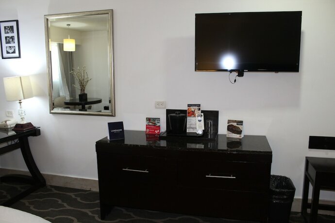 Imagen de la habitación del Hotel Landmark Suites, Los Mochis. Foto 20