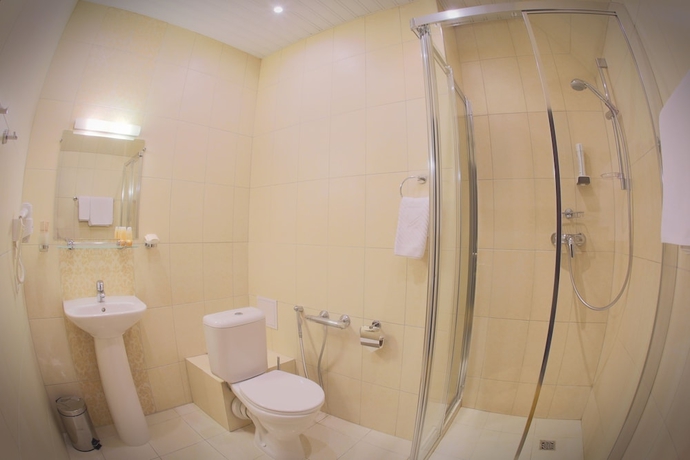 Imagen de la habitación del Hotel Landorff. Foto 16