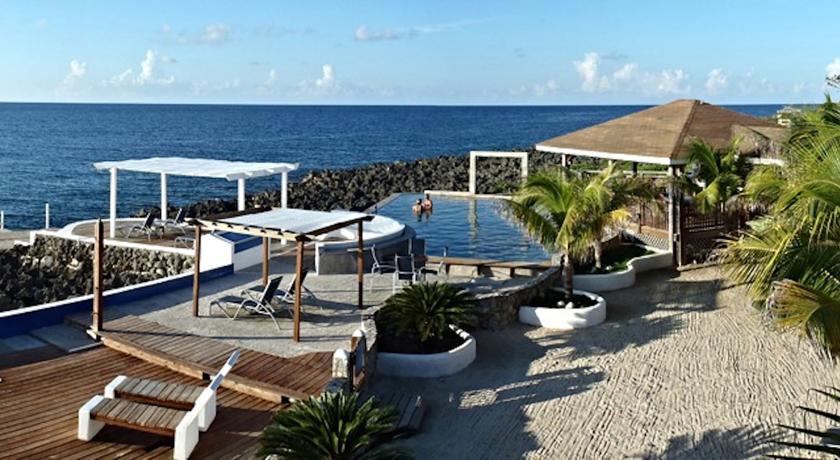 Imagen de los exteriores del Hotel Lands End. Foto 7