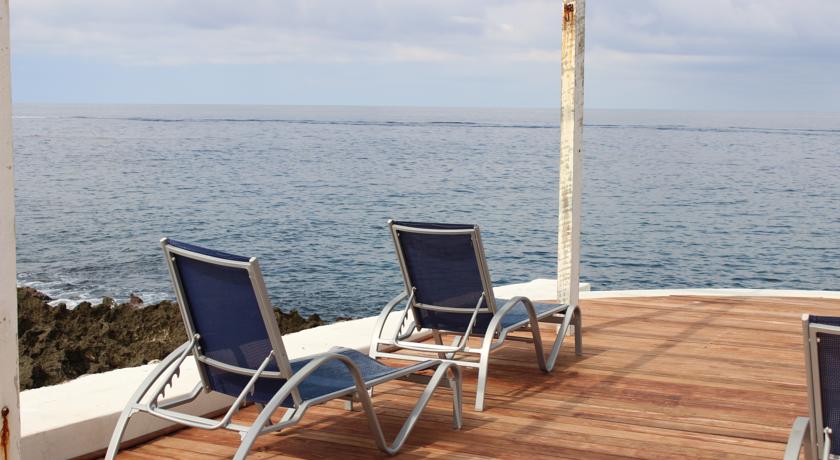 Imagen de los exteriores del Hotel Lands End. Foto 9