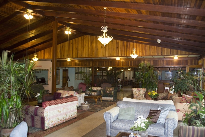 Imagen de los interiores del Hotel Lands In Love. Foto 14