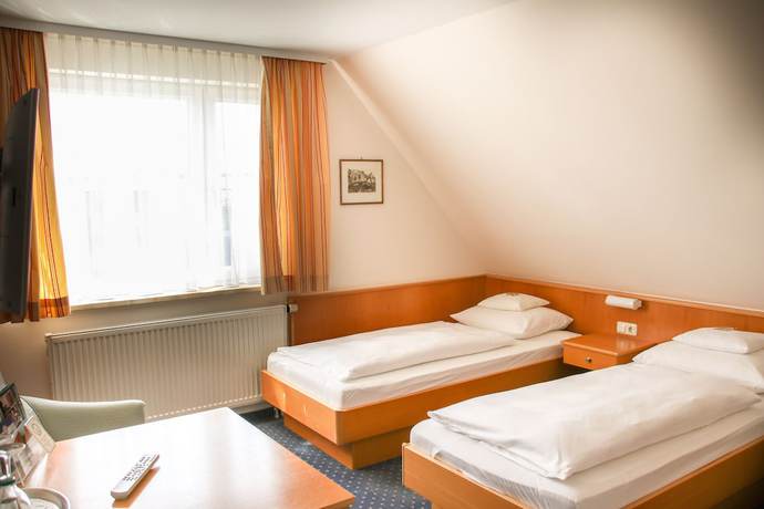 Imagen de la habitación del Hotel Landwehr-Bräu. Foto 3