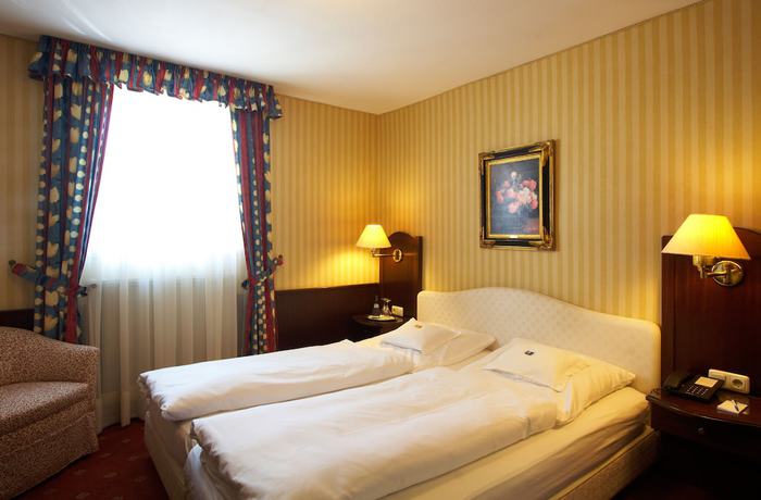 Imagen de la habitación del Hotel Landwehr-Bräu. Foto 4