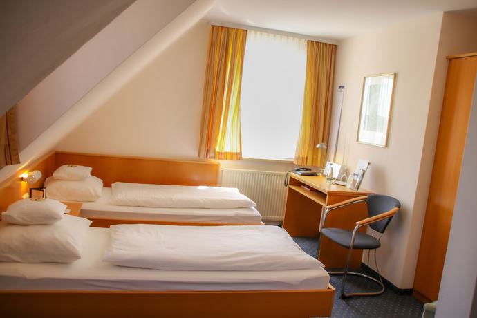 Imagen de la habitación del Hotel Landwehr-Bräu. Foto 8