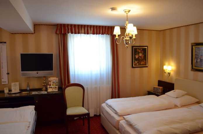 Imagen de la habitación del Hotel Landwehr-Bräu. Foto 18