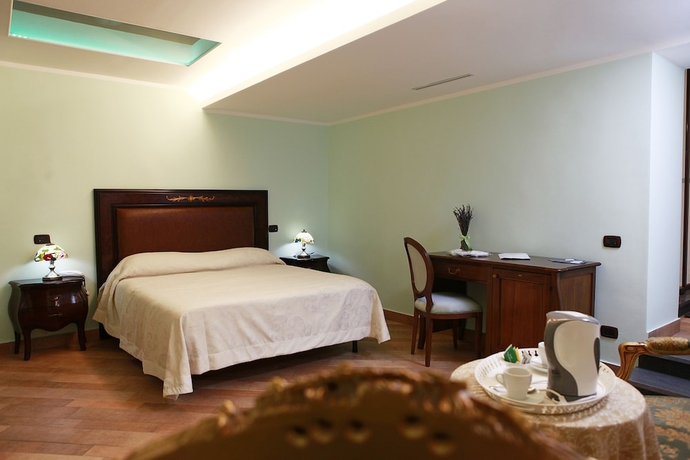 Imagen de la habitación del Hotel Lanfipe Palace. Foto 6