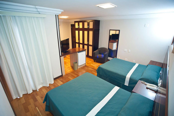 Imagen de la habitación del Hotel Lang Palace. Foto 9