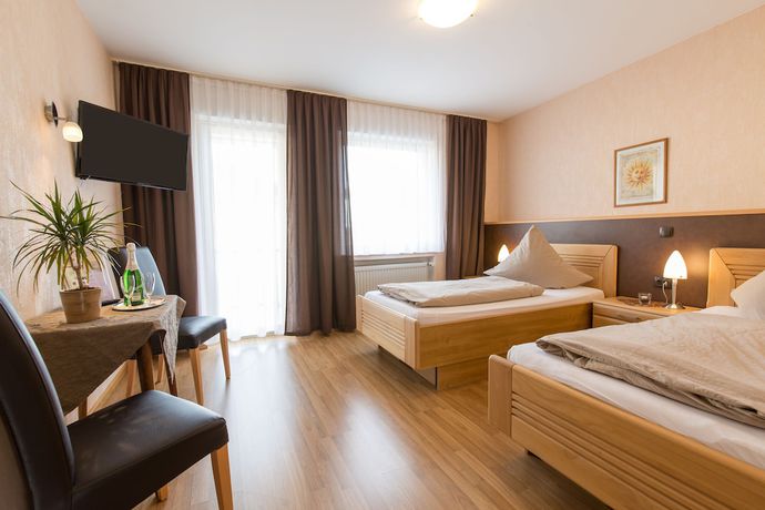 Imagen de la habitación del Hotel Langen. Foto 13