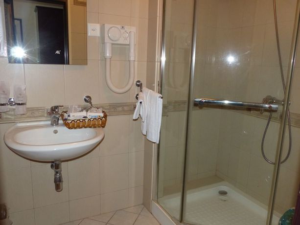 Imagen de la habitación del Hotel Langenthal. Foto 7