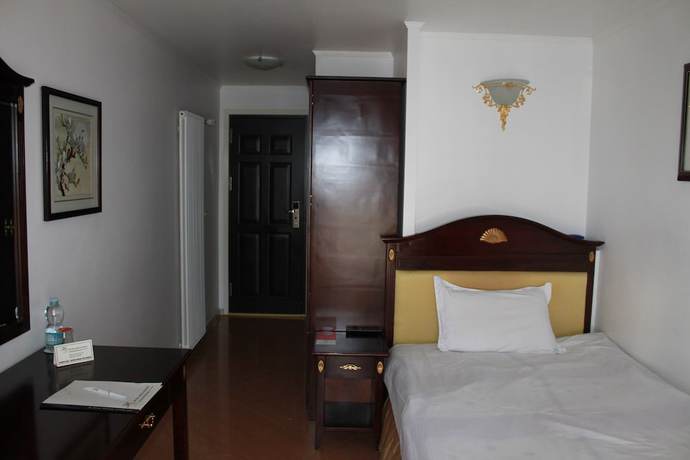Imagen de la habitación del Hotel Langenthal. Foto 10