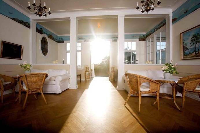 Imagen de los interiores del Hotel Langesund Badl. Foto 19