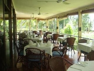 Imagen del bar/restaurante del Hotel Langkah Syabas Beach Resort. Foto 6