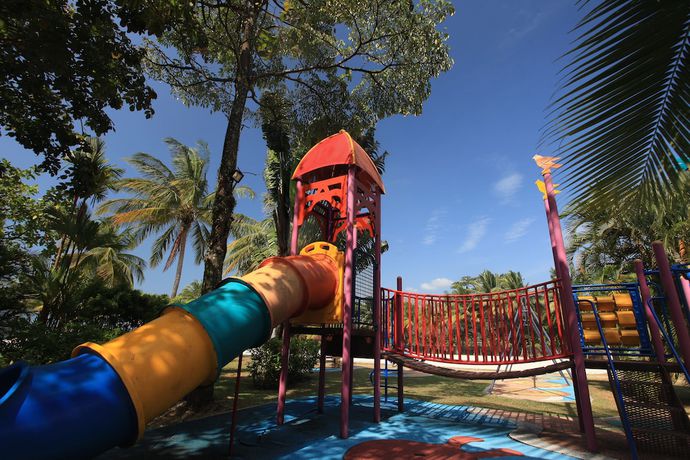 Imagen del bar/restaurante del Hotel Langkawi Lagoon by Ombak Villa. Foto 3