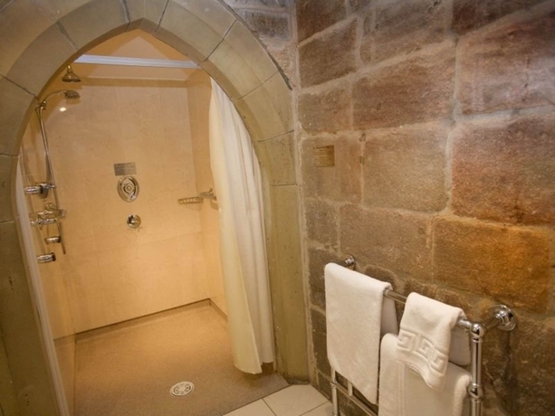Imagen de la habitación del Hotel Langley Castle. Foto 8