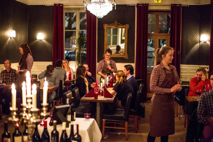 Imagen del bar/restaurante del Hotel Langley Gustavia. Foto 8