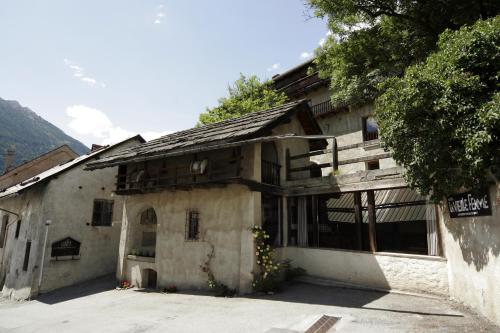 Imagen general del Hotel Langley La Vieille Ferme. Foto 3