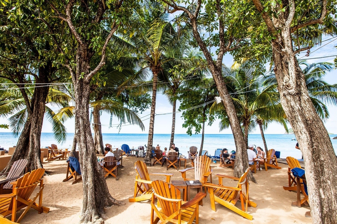 Imagen del bar/restaurante del Hotel Langley Resort Fort Royal. Foto 5