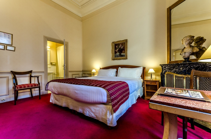 Imagen de la habitación del Hotel Langlois. Foto 9