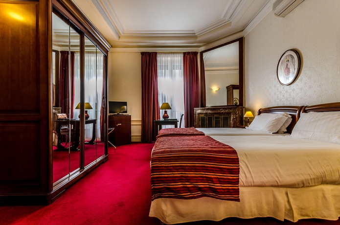 Imagen de la habitación del Hotel Langlois. Foto 16