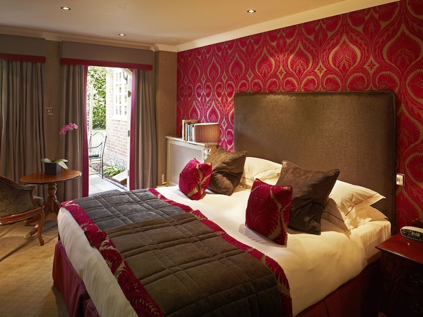 Imagen de la habitación del Hotel Langshott Manor. Foto 16