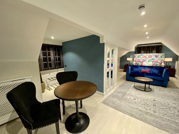 Imagen de la habitación del Hotel Langshott Manor. Foto 17