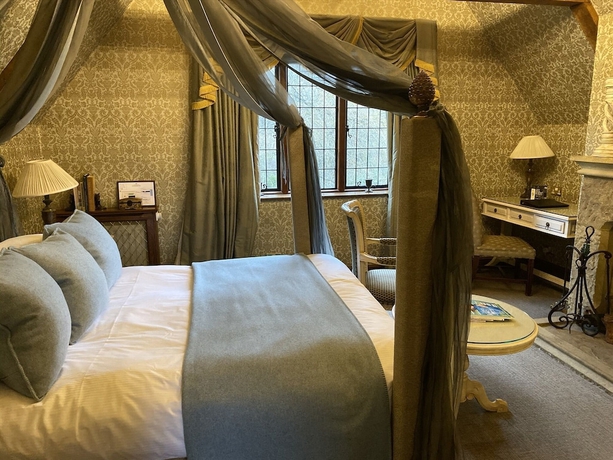 Imagen de la habitación del Hotel Langshott Manor. Foto 18