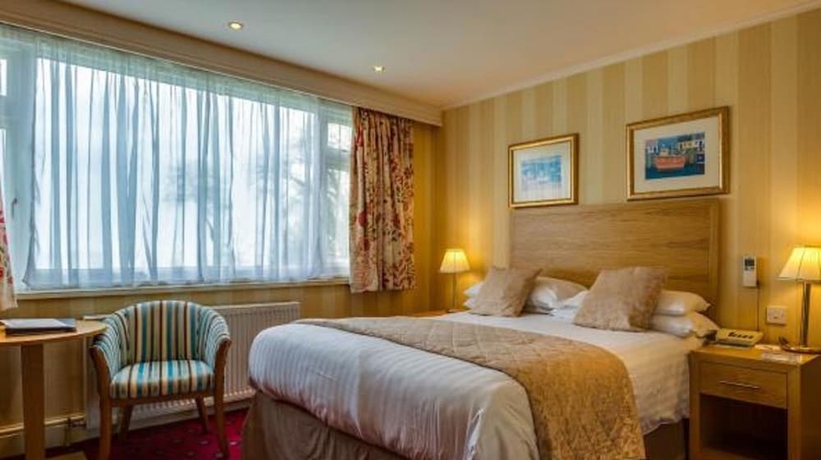 Imagen de la habitación del Hotel Langstone Cliff. Foto 11