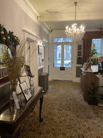 Imagen de los interiores del Hotel Langtry Manor. Foto 18