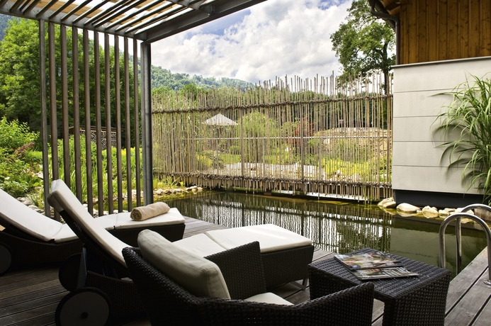Imagen de la piscina del Hotel Langwies Genussherberge. Foto 18