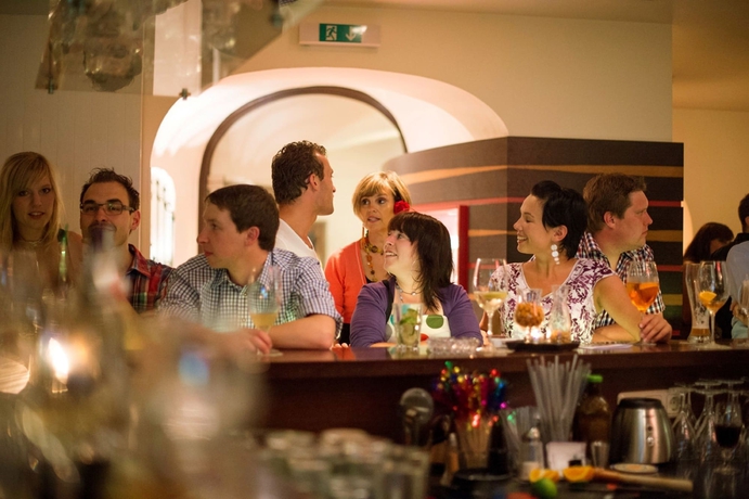 Imagen del bar/restaurante del Hotel Langwies Genussherberge. Foto 13