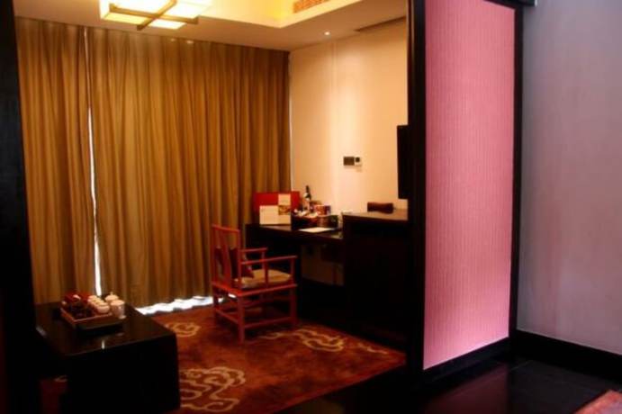 Imagen de la habitación del Hotel Langzhong Hirizon Hotel. Foto 15