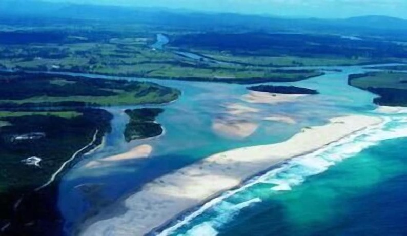 Imagen general del Hotel Lanis on the Beach - Old Bar. Foto 3