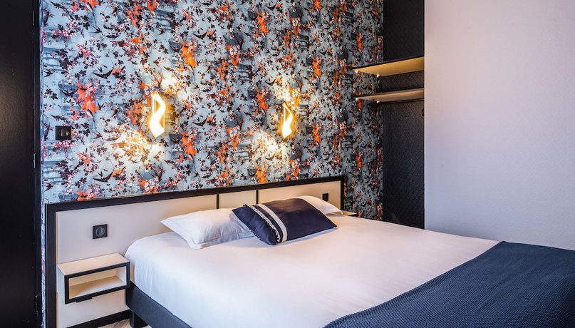 Imagen de la habitación del Hotel Lanjuinais. Foto 8