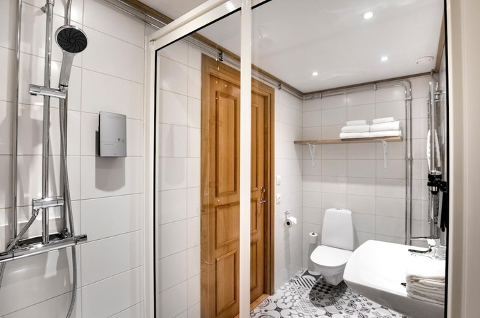 Imagen de la habitación del Hotel Lannalodge. Foto 15
