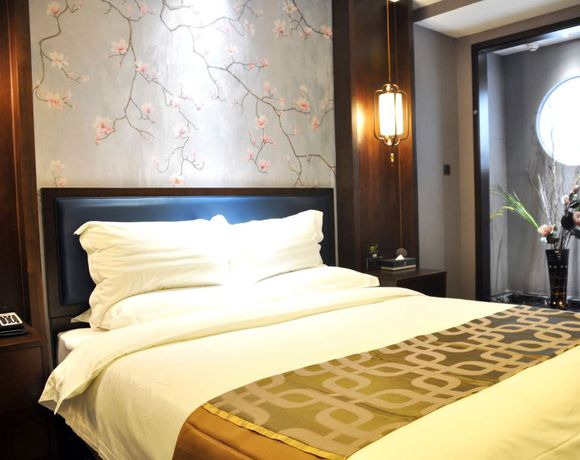 Imagen de la habitación del Hotel Lanpu. Foto 5