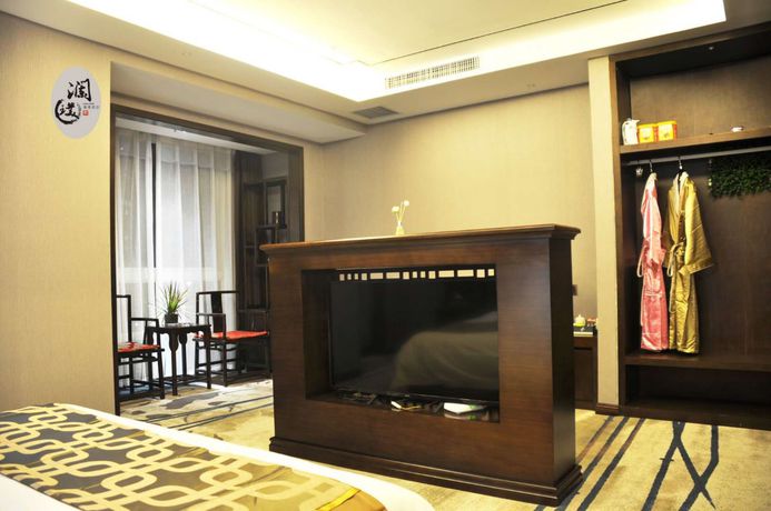 Imagen de la habitación del Hotel Lanpu. Foto 7