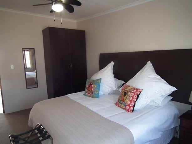 Imagen de la habitación del Hotel Lanseria Country Estate. Foto 11