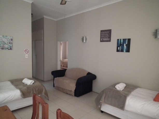 Imagen de la habitación del Hotel Lanseria Country Estate. Foto 15