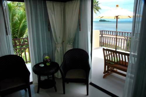 Imagen general del Hotel Lanta All Seasons Beach Resort. Foto 7
