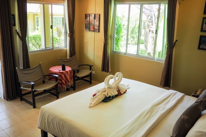 Imagen de la habitación del Hotel Lanta Castaway Beach Resort. Foto 3