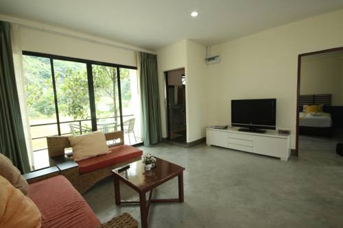 Imagen de la habitación del Hotel Lanta Complex. Foto 2