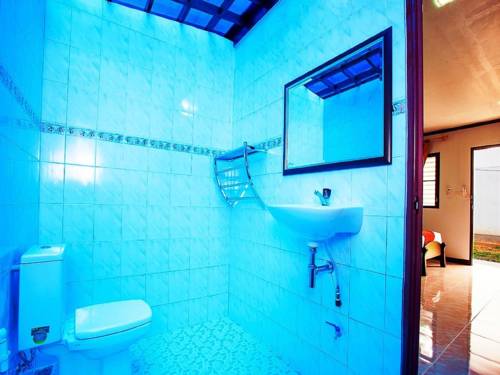 Imagen de la habitación del Hotel Lanta Coral Beach Resort. Foto 15