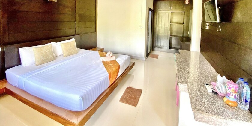Imagen general del Hotel Lanta Emerald Bungalow. Foto 8