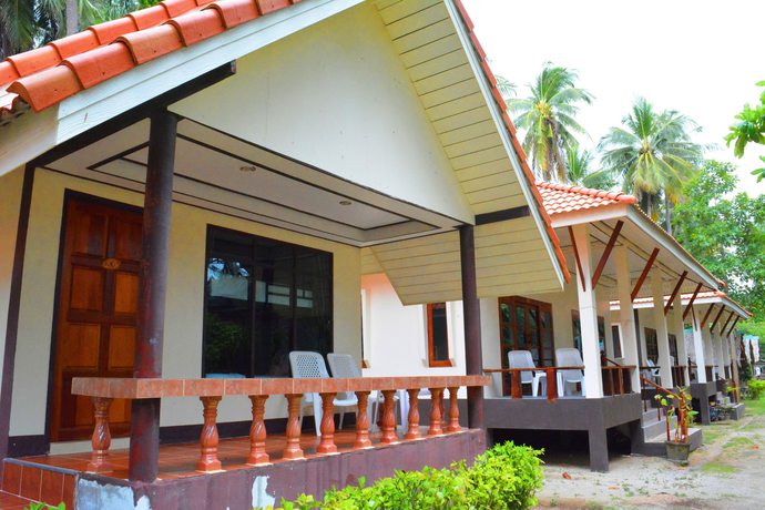 Imagen del bar/restaurante del Hotel Lanta Family Resort. Foto 3