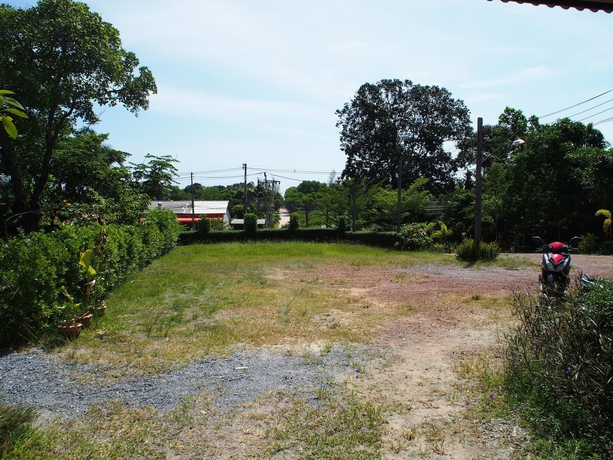 Imagen de los exteriores del Hotel Lanta Happy Hill Resort. Foto 19